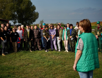 22 сентября на Плещеевом озере прошел экологический субботник, организованный Национальным парком совместно с Союзом работодателей.